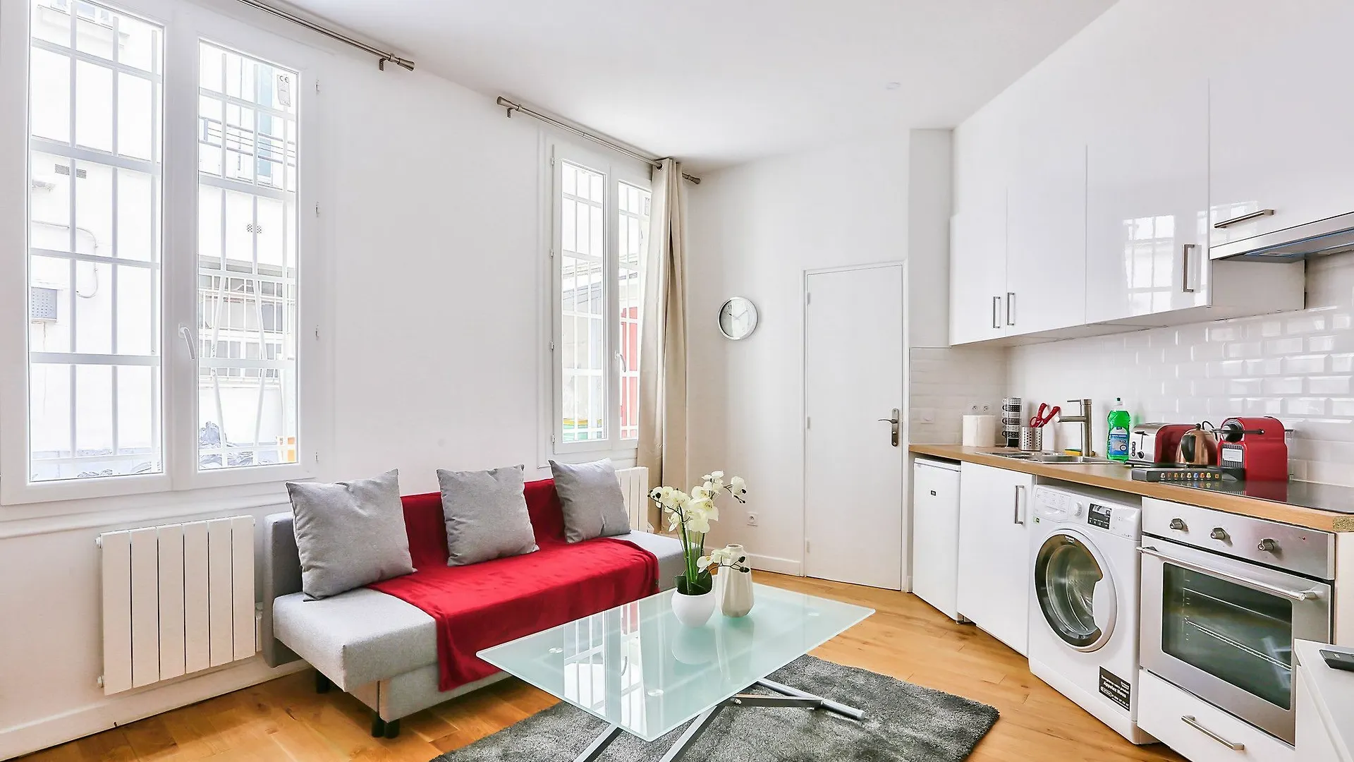 Apartment 58 - Design Eiffel Tower